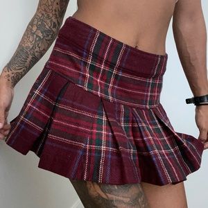 ABERCROMBIE (kids?!) RED TARTAN PLEATED MINISKIRT